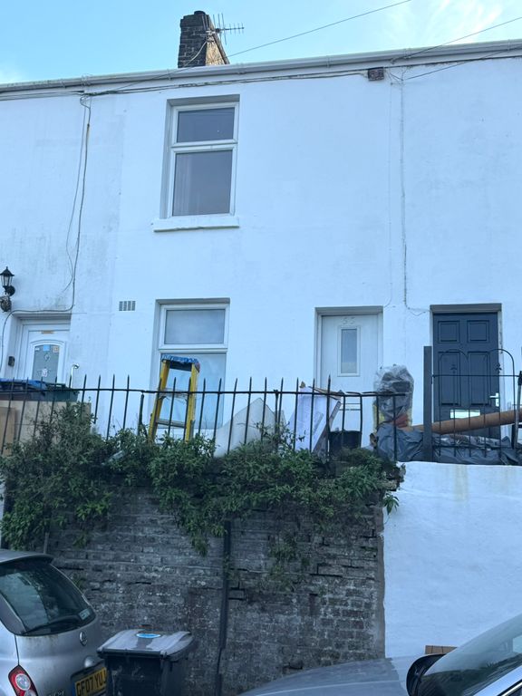 Property photo 1 of 11 Photo 8