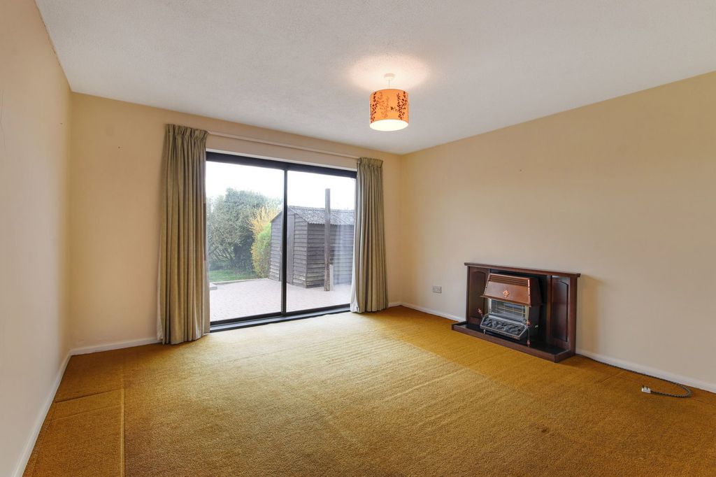 Property photo 3 of 22