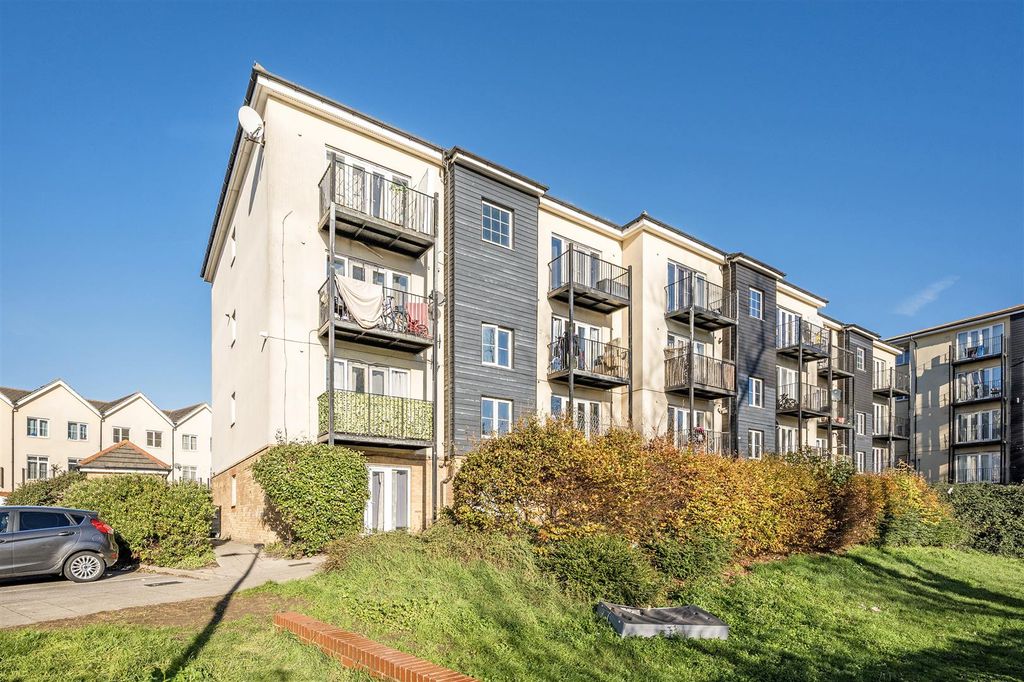 Property photo 1 of 10 53758 Hi Res (1).Jpg