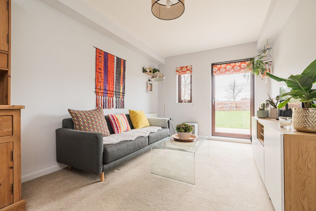 Property photo 2 of 19 Property Image 2