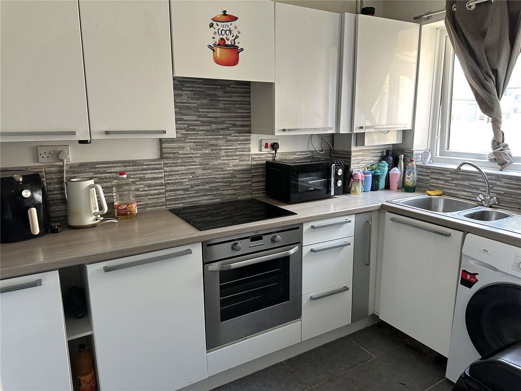 Property photo 2 of 10 Picture No. 02
