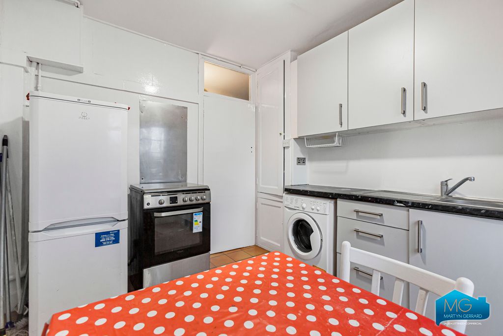 Property photo 1 of 20 Picture No. 17