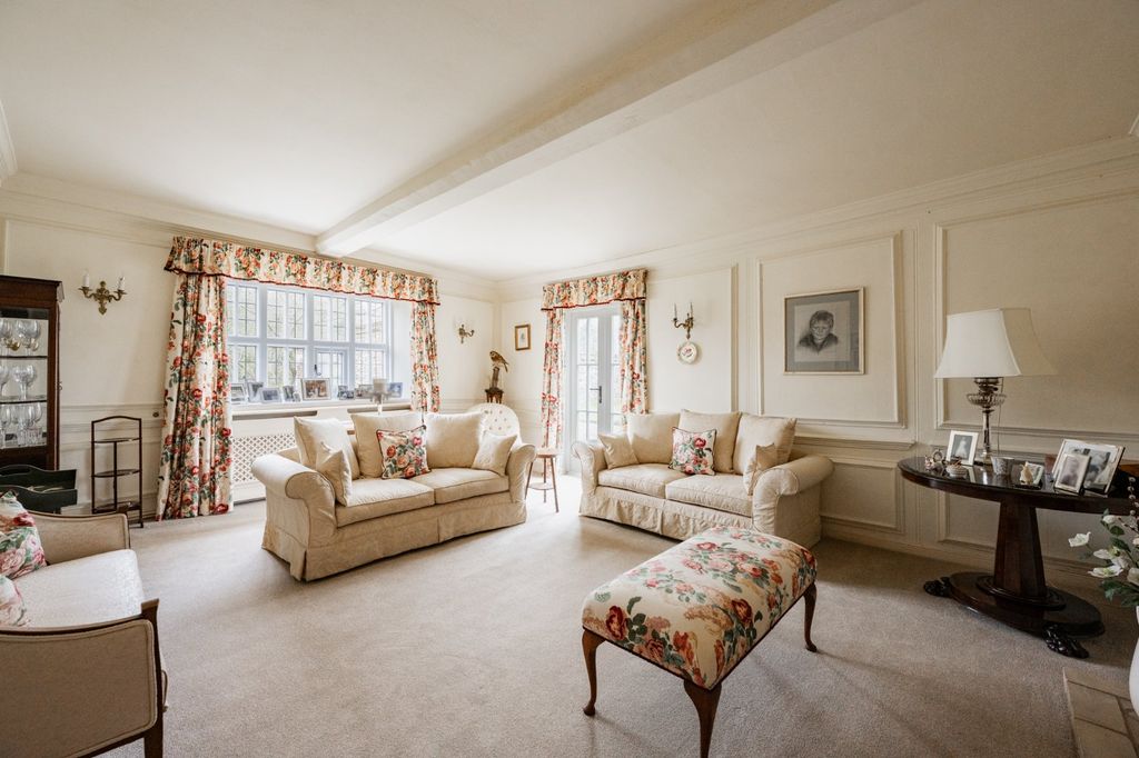 Property photo 3 of 13 Drawing Room