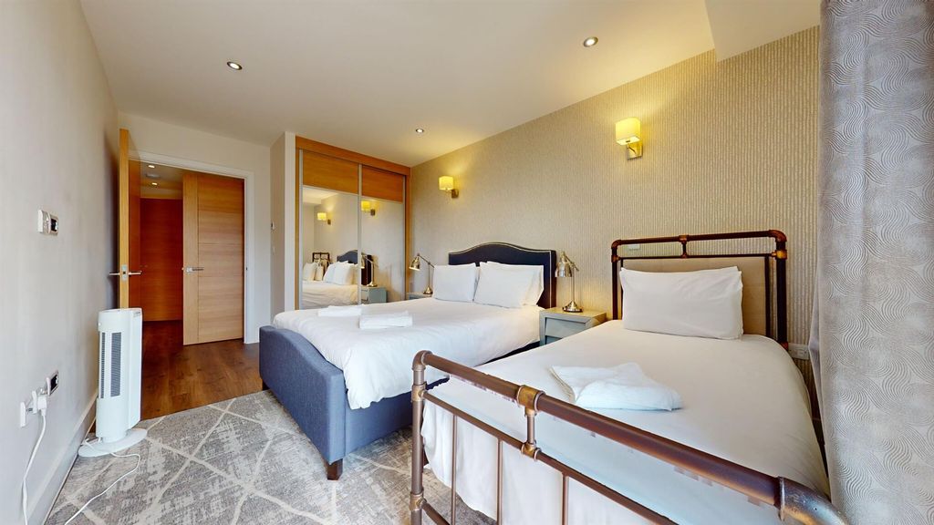 Property photo 3 of 14 64E4d51075311459760Ccd26_41Daaa0Bd3288A0571E8d8d12