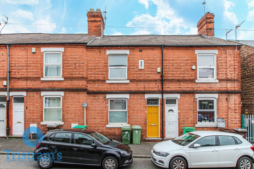 Property photo 1 of 16