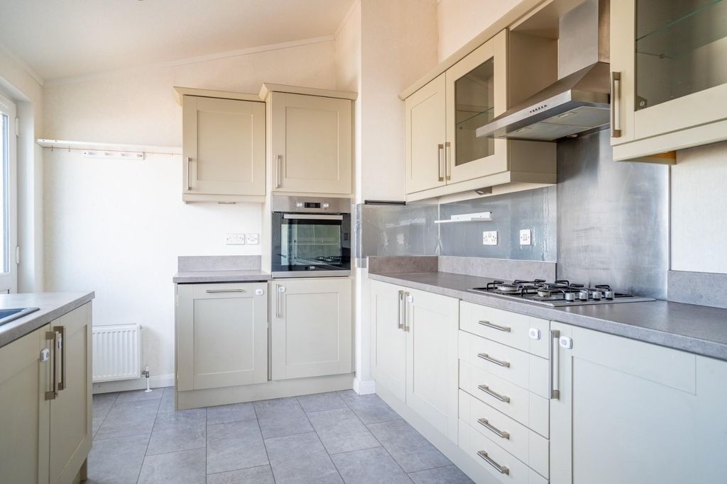 Property photo 3 of 17 Ea-11.Jpg