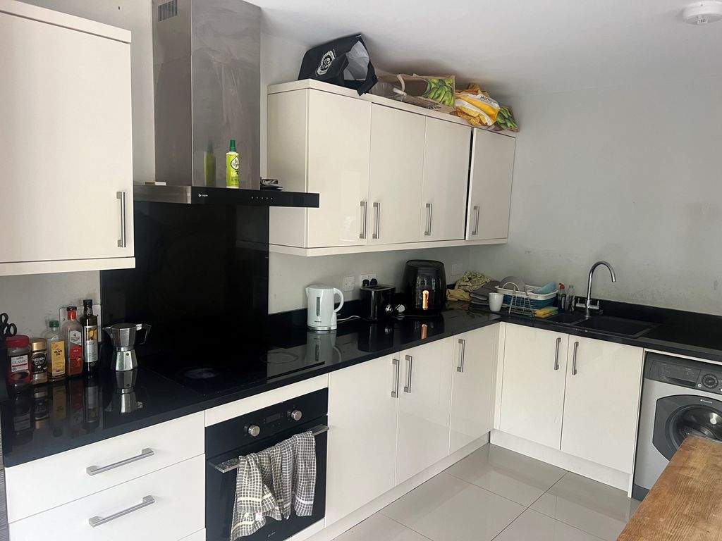 Property photo 2 of 5 Image