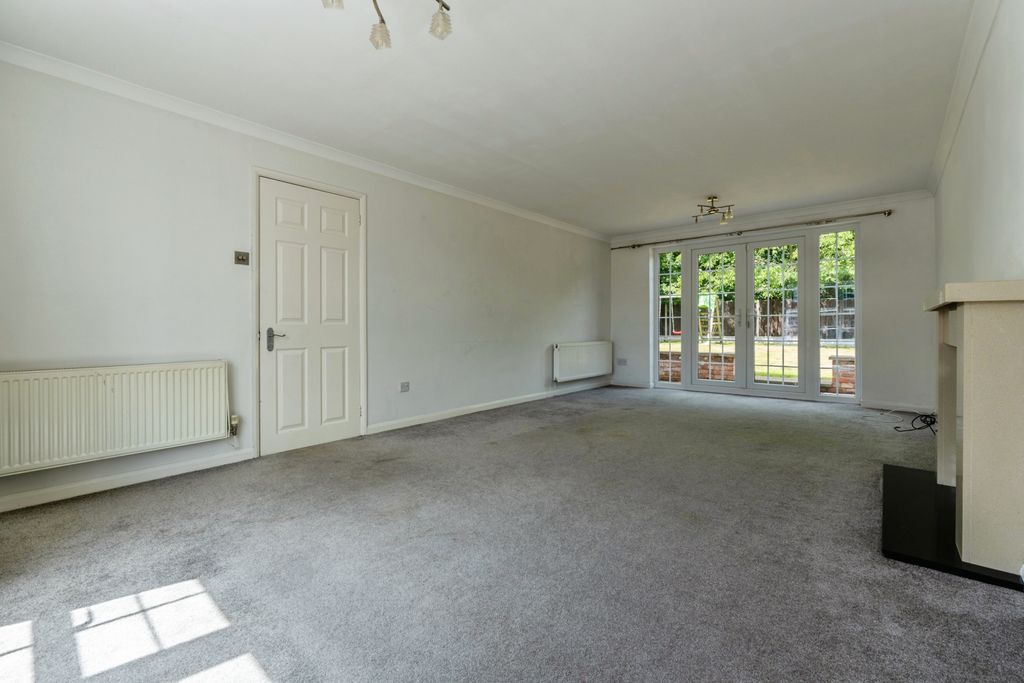Property photo 3 of 15
