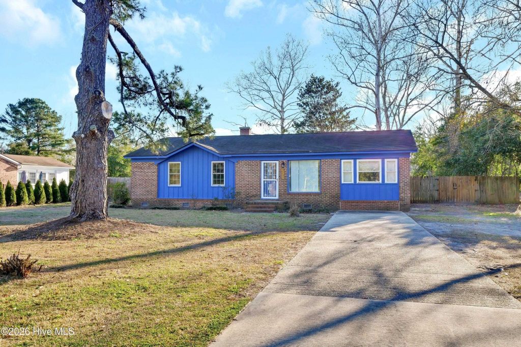 Property photo 1 of 24
