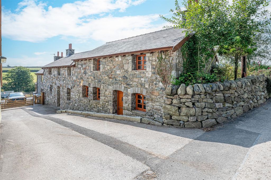 Property photo 3 of 46 External