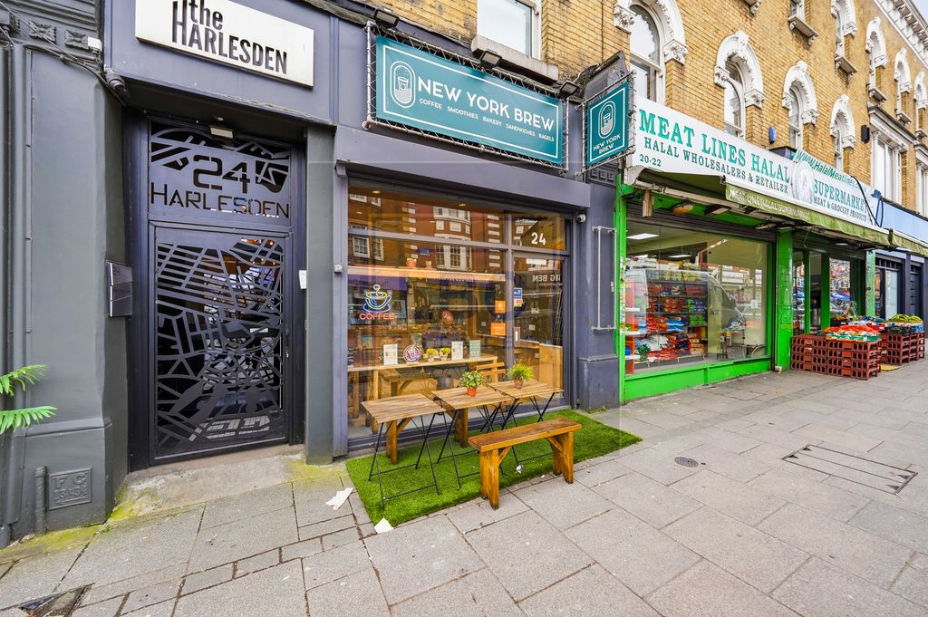 Property photo 2 of 15