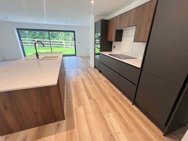 Property photo 3 of 13 Kitchen