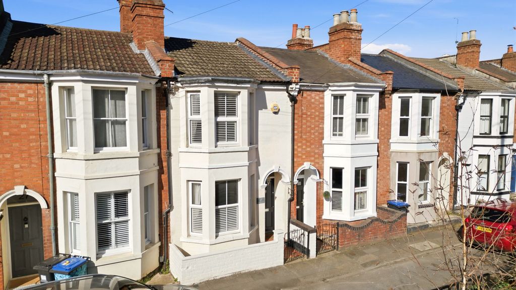 Property photo 1 of 16