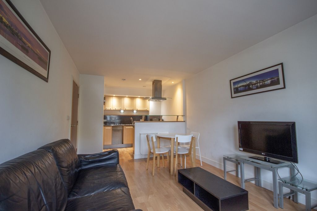Property photo 2 of 13 9-4