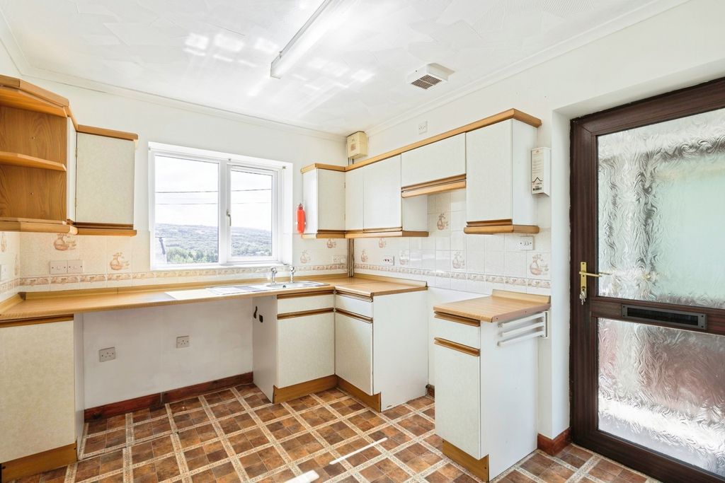 Property photo 3 of 20 Pbox-Img.Jpg