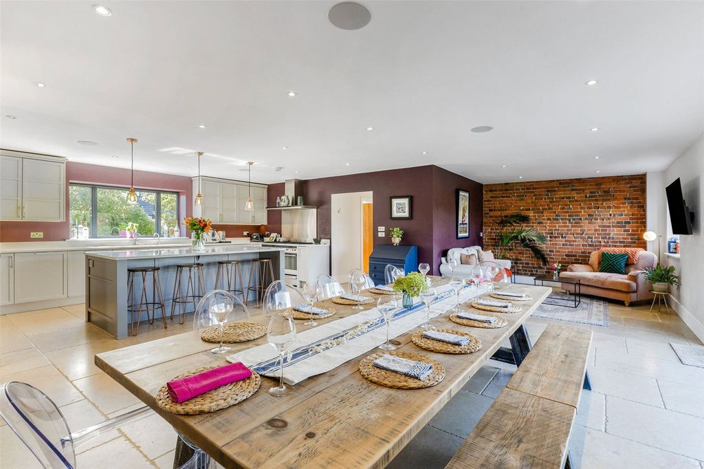 Additional image 16 of 6 bed detached house for saleMalders Lane, Maidenhead, Berkshire SL6