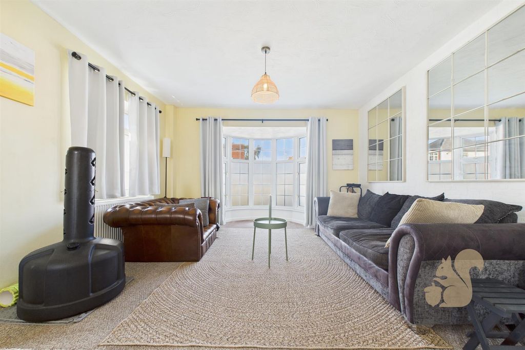 Property photo 2 of 22 Cam03877G0-Pr0258-Still014.Jpg