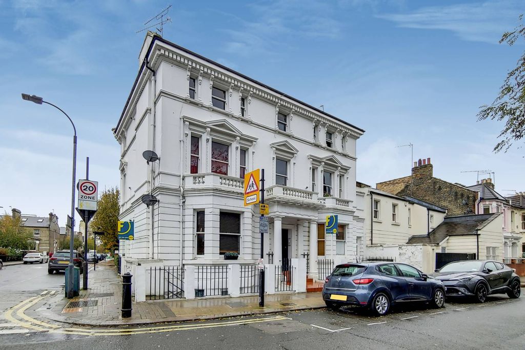 Property photo 1 of 10