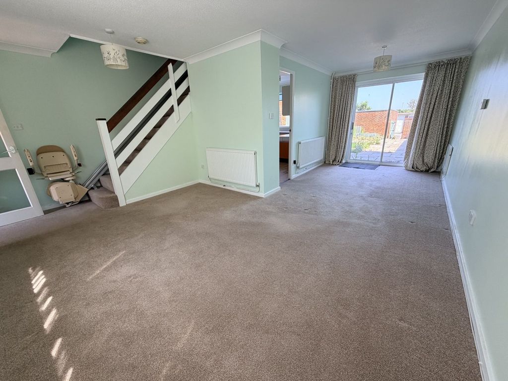 Property photo 3 of 12