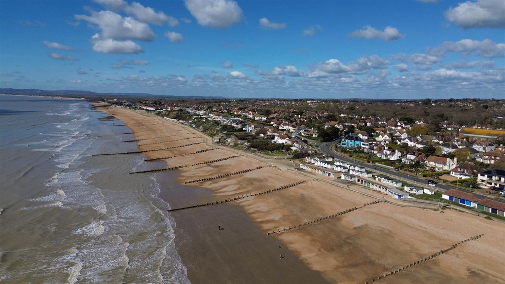 Property photo 2 of 8 Dji_0464.Jpg