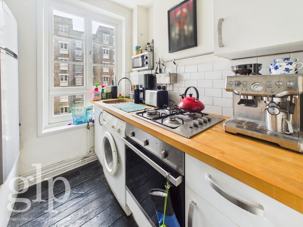 Property photo 3 of 13 3836635