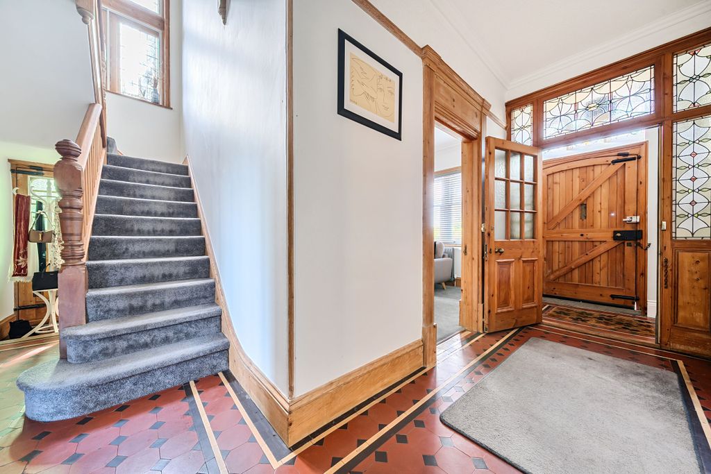 Property photo 3 of 30