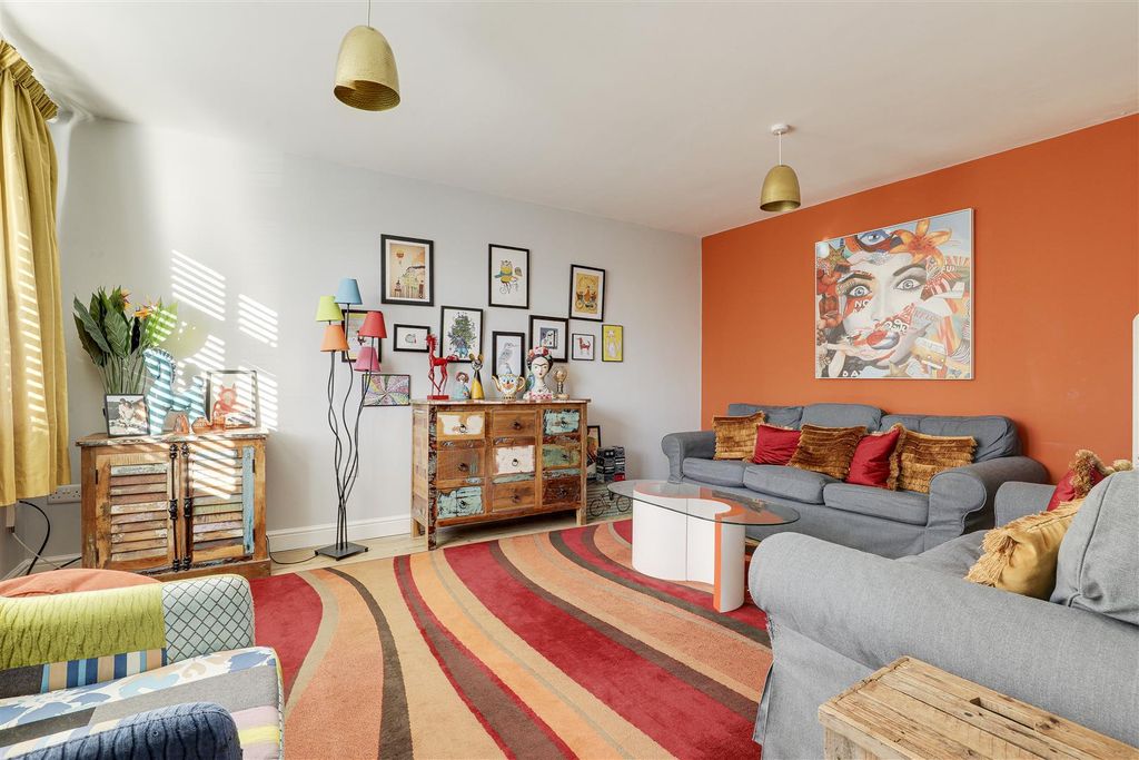 Property photo 2 of 33 01.Jpg