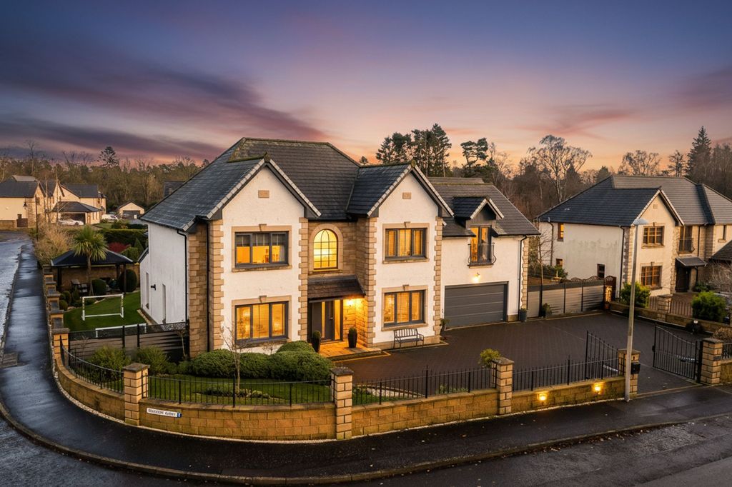 Property photo 1 of 37