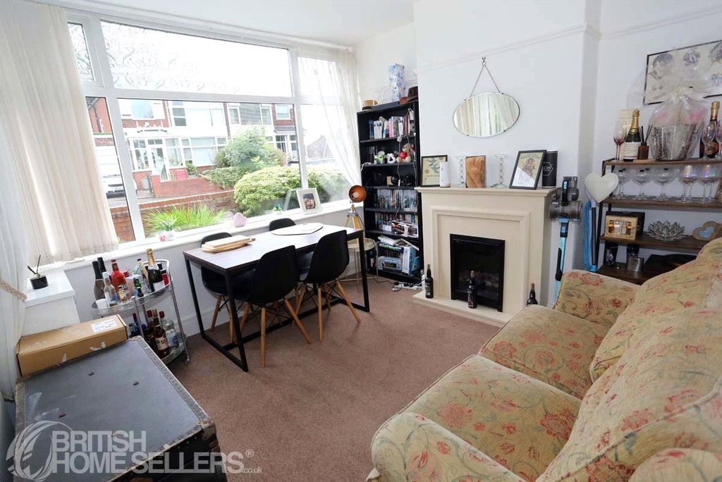 Property photo 3 of 18 Picture No. 07