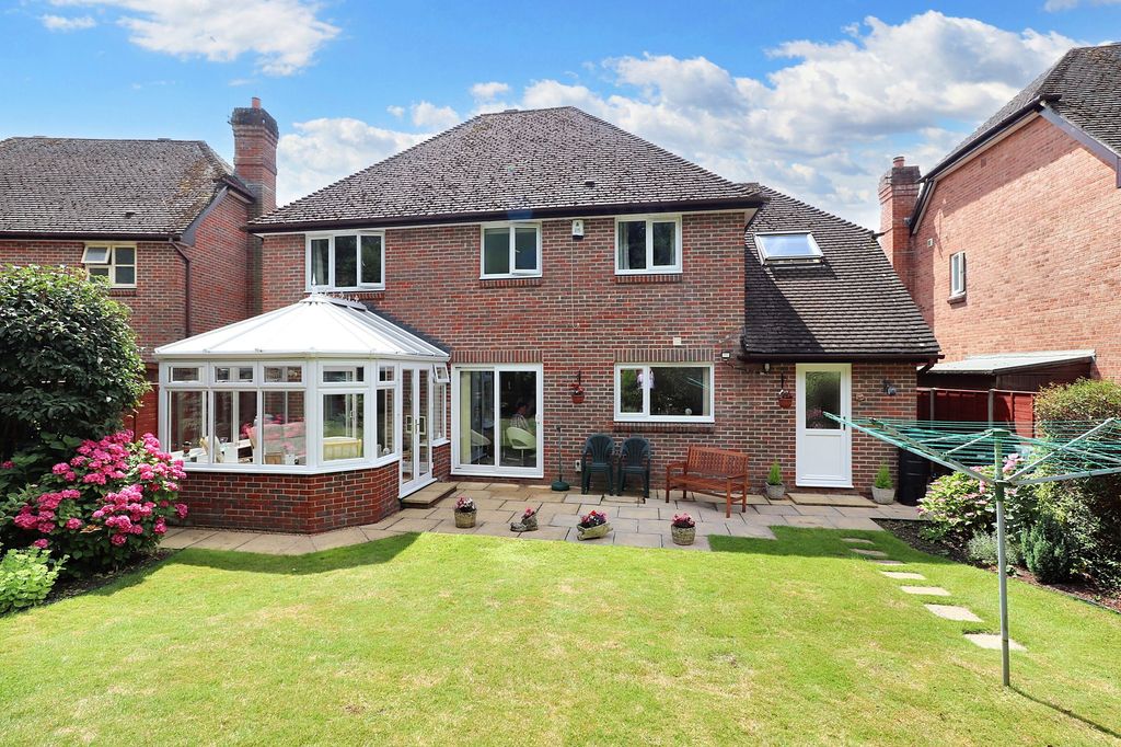 Property photo 3 of 19