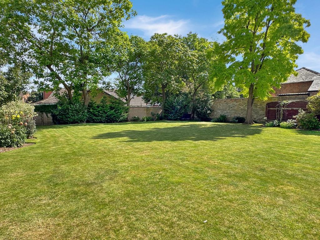 Additional image 11 of 5 bed detached house for saleSt. Marys Square, Newmarket CB8