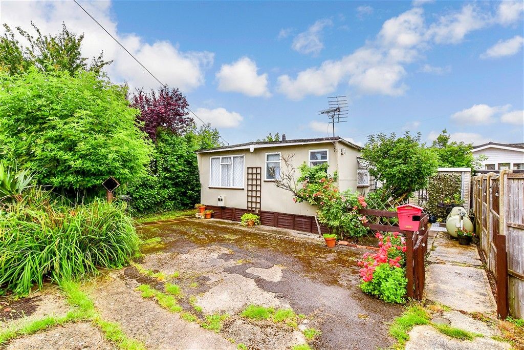 Property photo 1 of 7 External (Web) 1