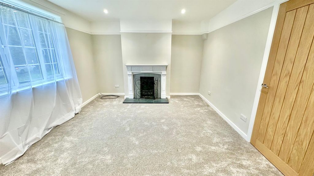 Property photo 3 of 29