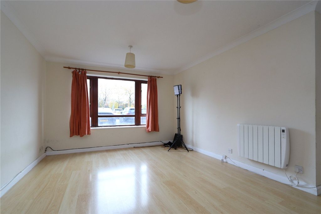 Property photo 3 of 7 Picture No. 08