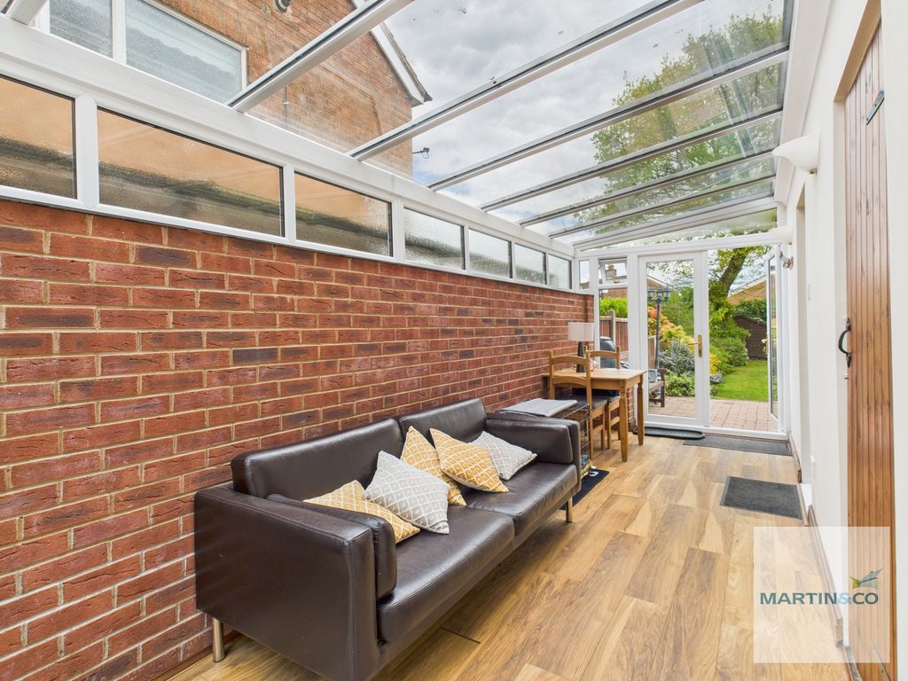 Property photo 2 of 22 Cam03663G0-Pr0143-Still021