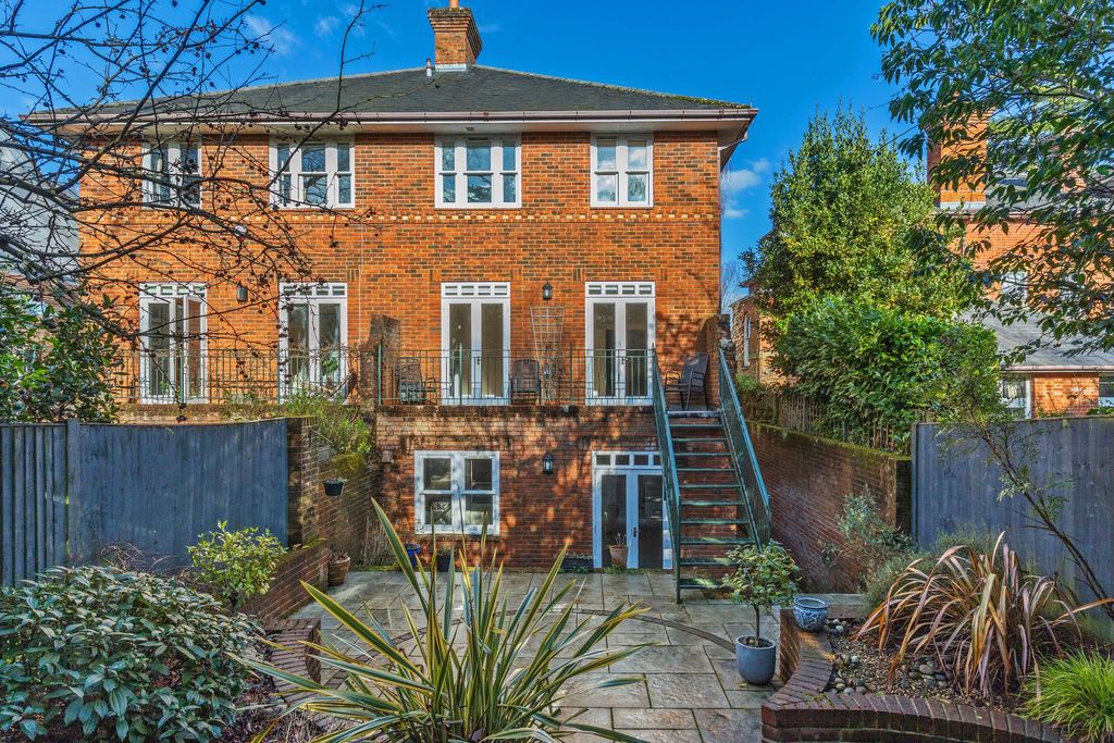 Property photo 1 of 14