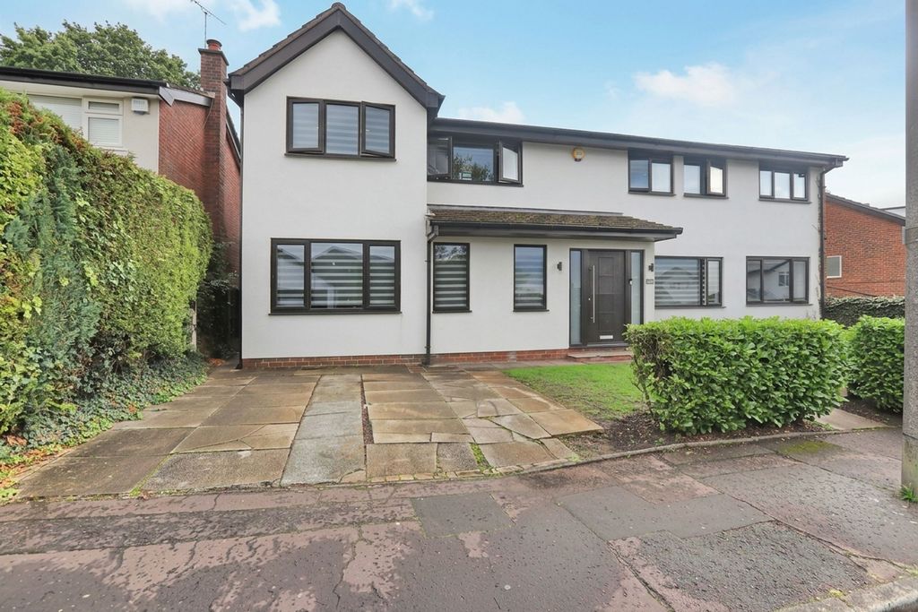 Property photo 1 of 37