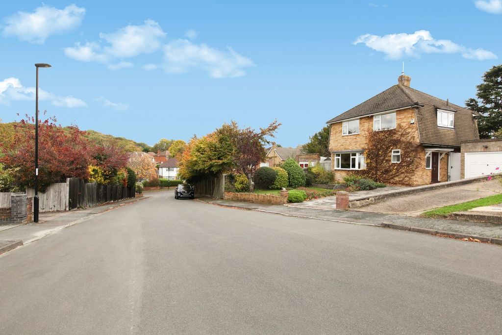 Property photo 1 of 21