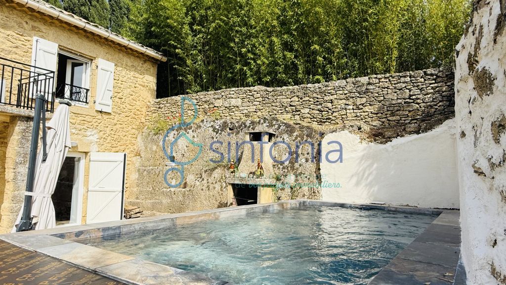 Property photo 1 of 17 Old Stone Shepherd's House Renovated With Plunge Pool In Vers-Pont-Du-Gard