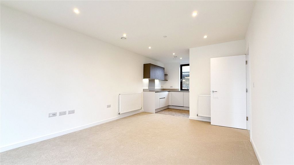 Property photo 3 of 10 Picture No. 04