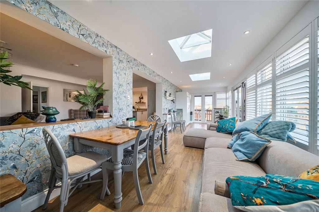 Property photo 2 of 18 Picture No. 09