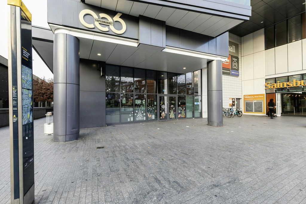 Property photo 2 of 7 Unit E, 2 Hebden Way -18.Jpg