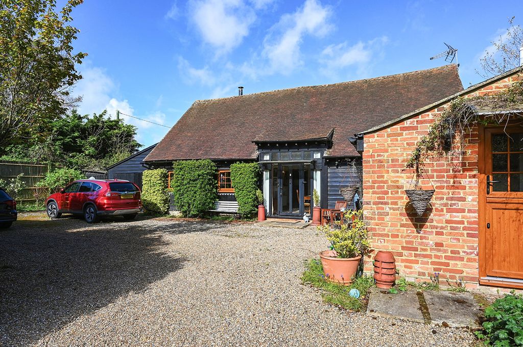 Property photo 1 of 28