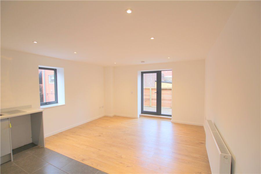 Property photo 2 of 8