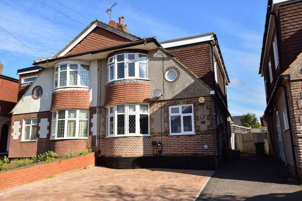 Property photo 1 of 33