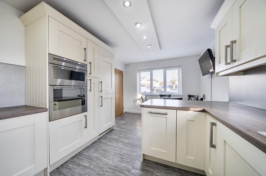 Property photo 2 of 19 1393089-5-69492Daf0ee21.Jpg