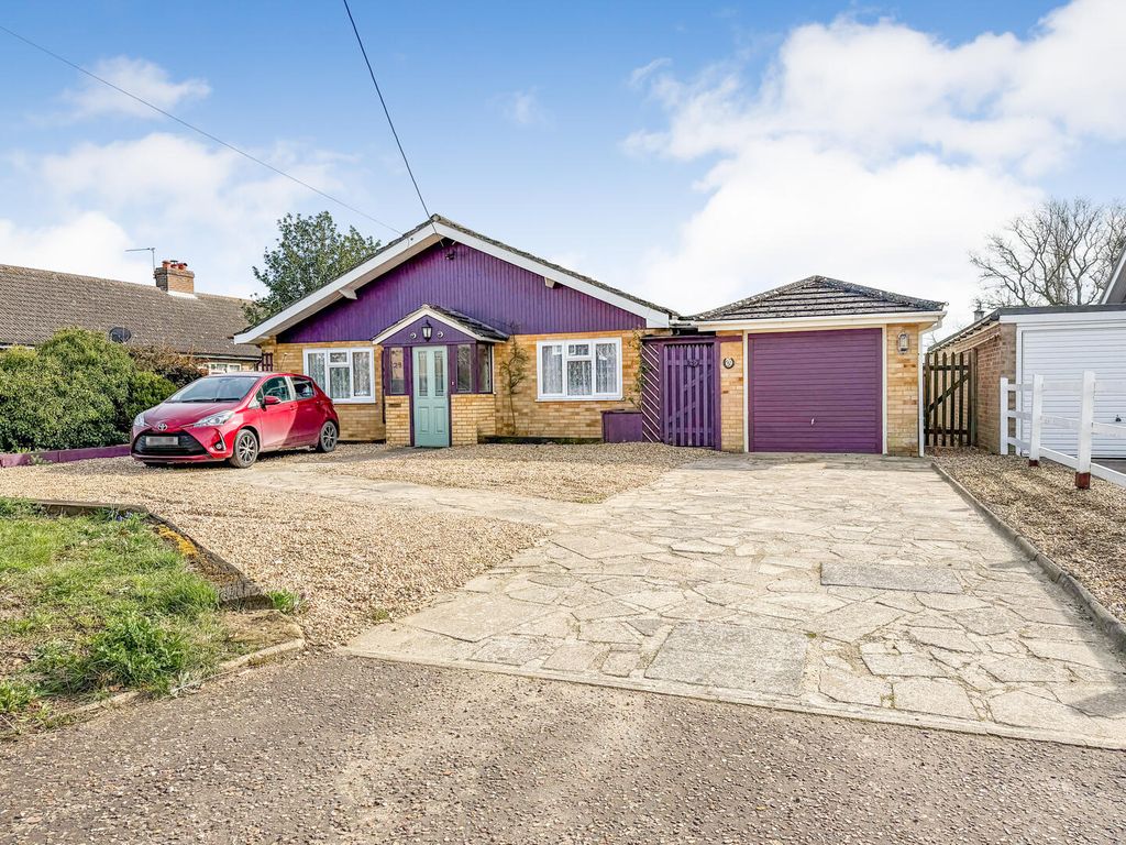 Property photo 2 of 12 Front (Exterior)