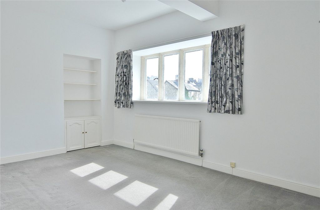 Property photo 3 of 9 Picture No. 14