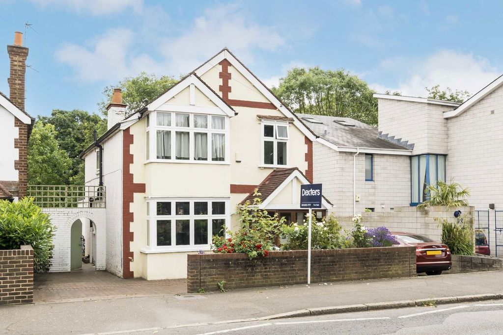 Property photo 1 of 7