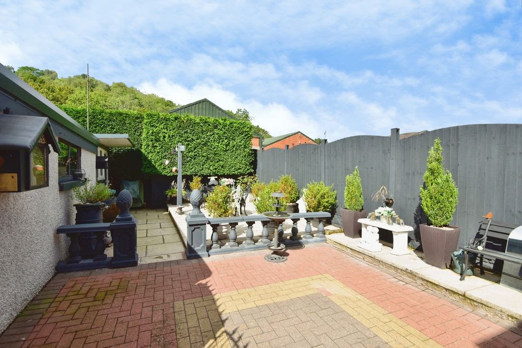 Property photo 2 of 20 Pbox-Img.Jpg